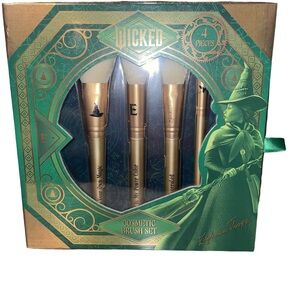 🆕💜 Wicked Makeup Brush Set | Cosmetic Brushes | New Gift Set